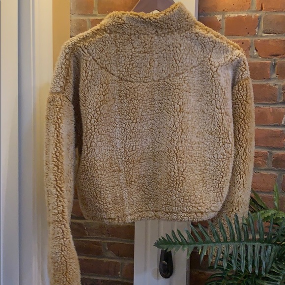 Cropped teddy quarter zip - Picture 5 of 6